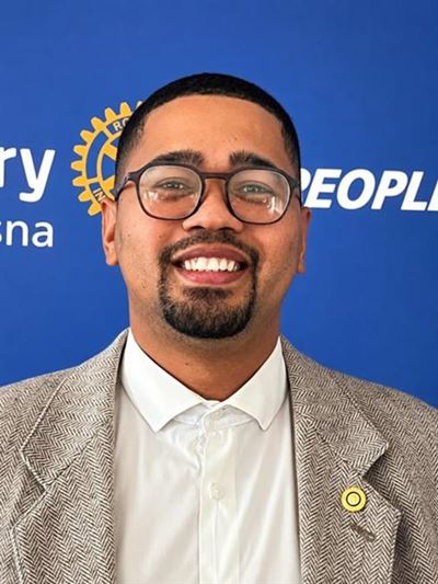 Rotary honours Knysna dentist