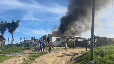 Huisbrand in Rosedale onder beheer