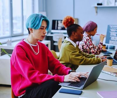 Here’s how the Gen Z is spending money and building credit 