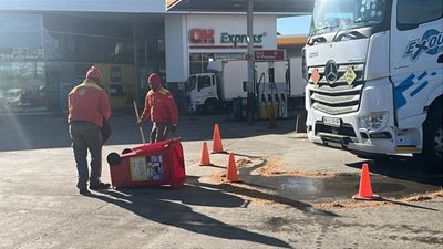 Emergency mock drill under way at Shell Voorbaai