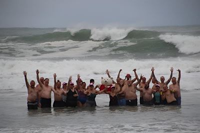 Vic Bay to host icy plunge
