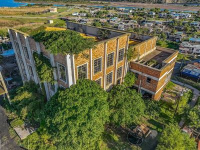 Demolish or revive: Little Brak landmark hangs in the balance