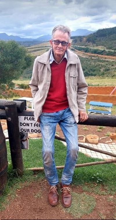 Geliefde Oudtshoorn-sakeman, Christo Theart, oorlede
