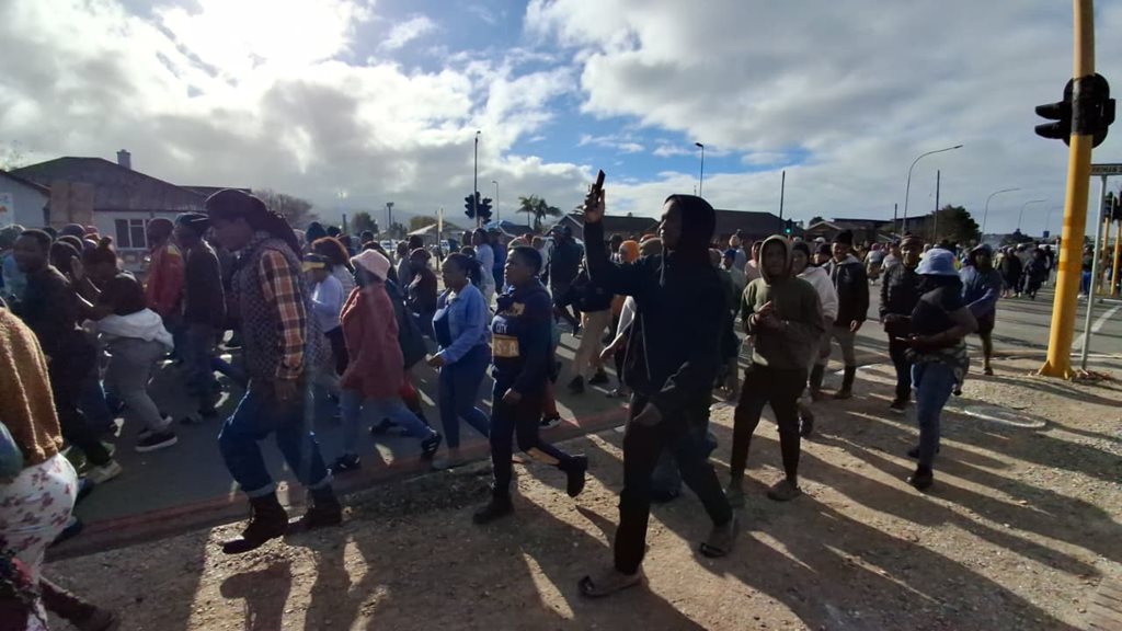 Protest march in George is peaceful so far