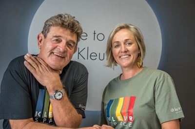 Best of George: Kleur Space