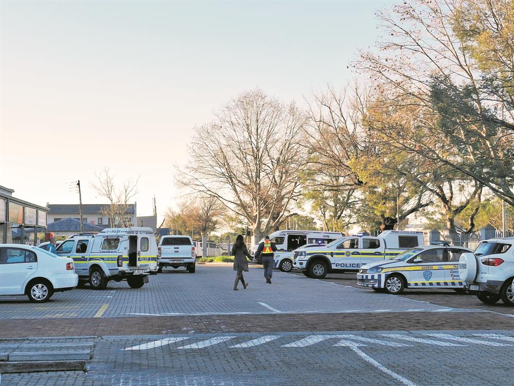 12 Arrested during George operation targeting undocumented foreign workers