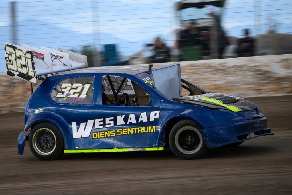 Racing action at KKK Setup Race in ODN
