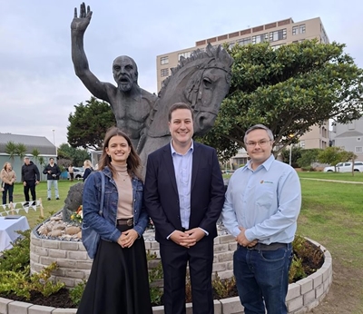 AfriForum vereer Wolraad Woltemade se heldedaad met kranslegging