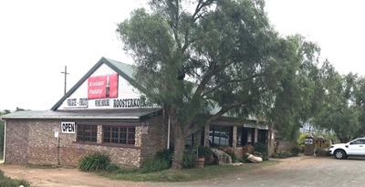 Roadworks impact tourism and trade in Waboomskraal