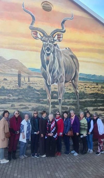 VLV-dames ontdek Willowmore se kuns en ondernemingsgees