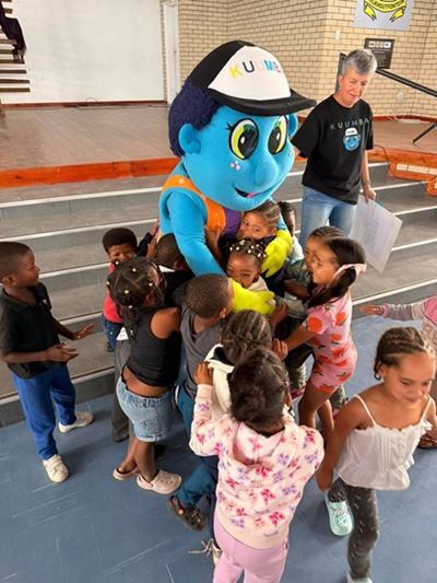 Kuumba kuier in Stilbaai 