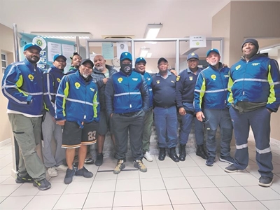 Armed suspect nailed in midnight swoop