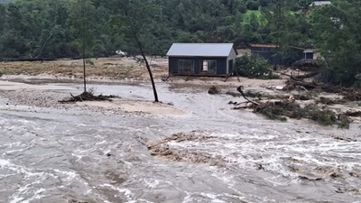 Around 70 people stranded at De Vlugt: Intervention underway