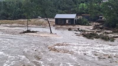 Around 70 people stranded at De Vlugt: Intervention underway
