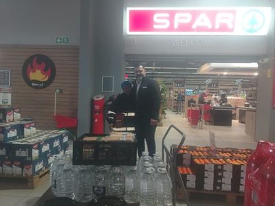 Pacaltsdorp wyk 16 bedank ondersteuners ná reën- en windstorms