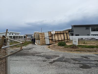 Wind storm causes havoc in George and Garden Route