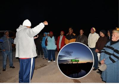 Mossel Bay parents hold school transport protest at bus stop