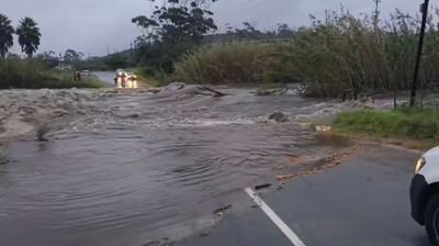 Flooding results in closure of three outlying Mossel Bay roads