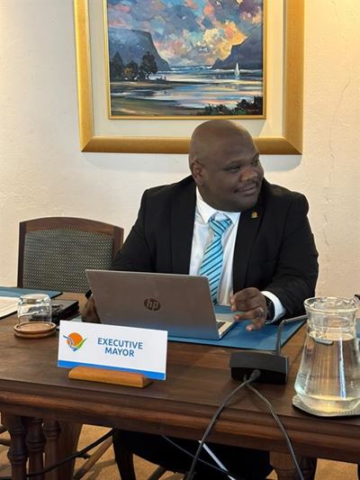 Council meeting collapses as Matika disputes removal