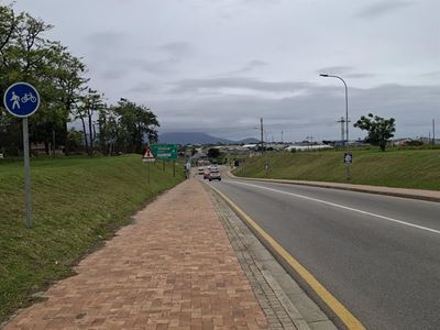 Brick-throwing, knife threats and attempted robberies raise safety concerns in George 