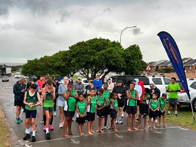 Afrigter nooi jong Mosselbaai-atlete na ontwikkelingsprogram