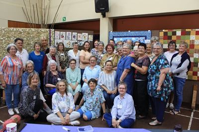 Kwilters deel hul liefde vir lap en liefdadigheid
