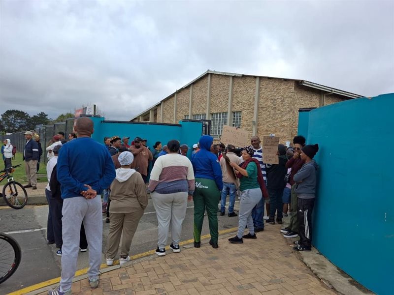 Pacaltsdorp Secondary School: Two learners face hostel expulsion
