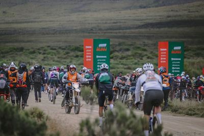 Le Huitouze and Laing triumph on Swaershoek Pass at Nedbank Gravel Burn