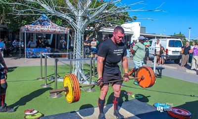 Strongmen and women put on show at Hartenbos Seefront