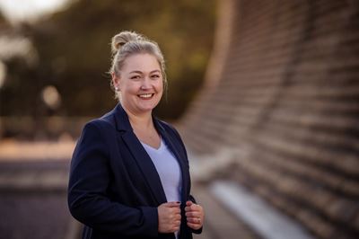 SOS waarsku oor 8 matriekvraestelle in 8 skooldae