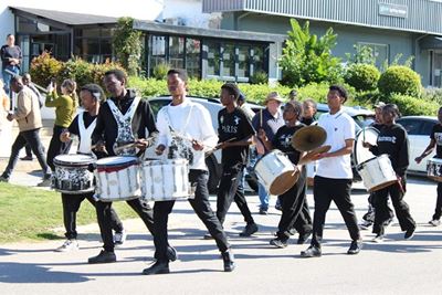 Arts festival puts Plett talent on show
