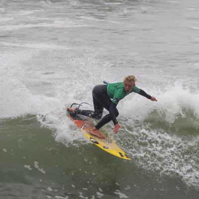 Groms rip into action at Vic Bay