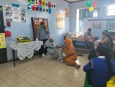 Young readers make Pacaltsdorp library’s reading tree grow