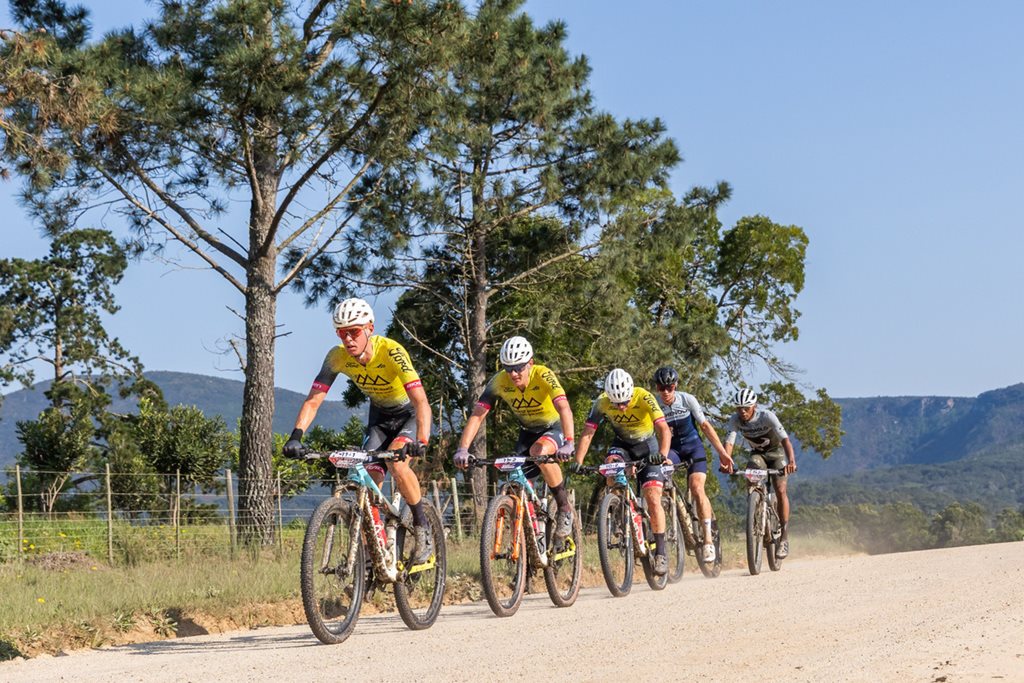 Eight-minute victory puts Pritzen and Stehli in Cape Pioneer yellow