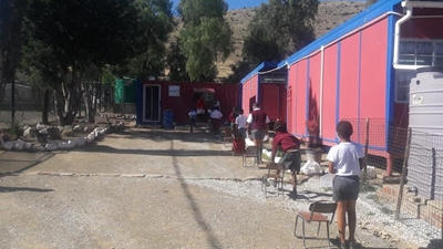Skool sorg steeds vir leerders