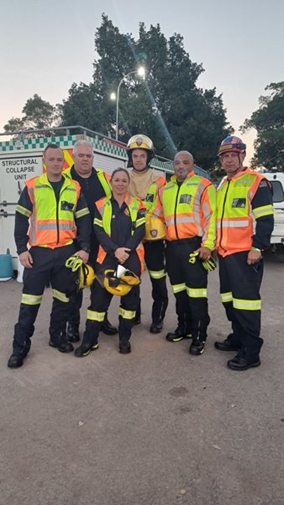 Mosselbaai brandbestryders help in George