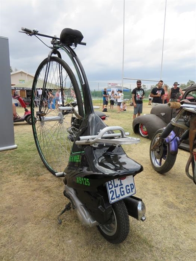 Motors brul in Oudtshoorn
