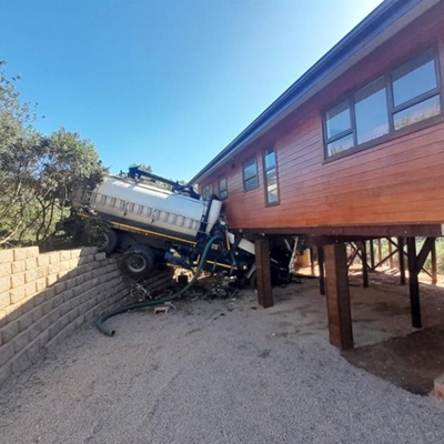 Municipal worker dies in freak accident
