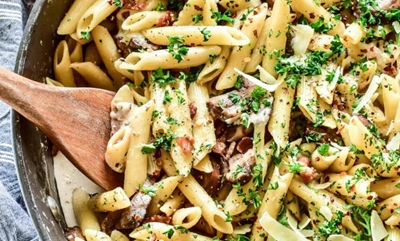Recipe: Creamy bacon mushroom pasta