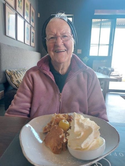 Hettie vier 86 goue jare