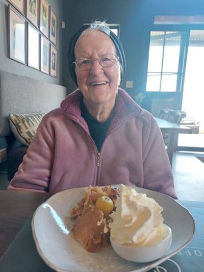 Hettie vier 86 goue jare