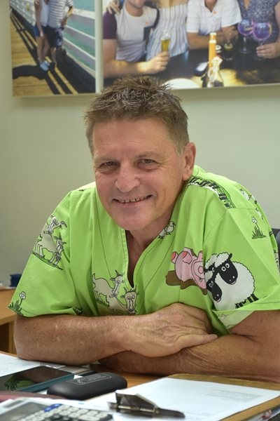 Kyk so na jou troeterdiere in die hitte