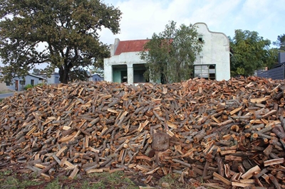 Making a living from invasive alien plants? 