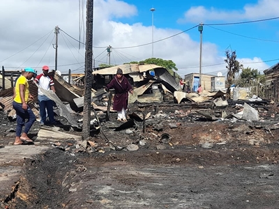 24 homes gutted in Plett blaze