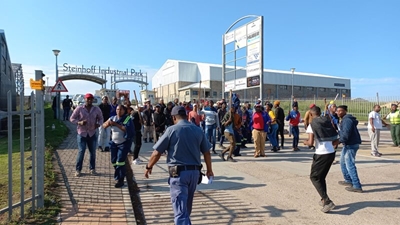 Stand-off at Steinhoff