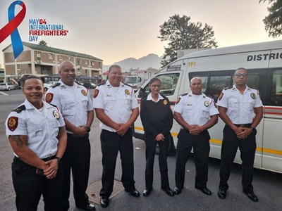 Garden Route firefighters in Stellenbosch
