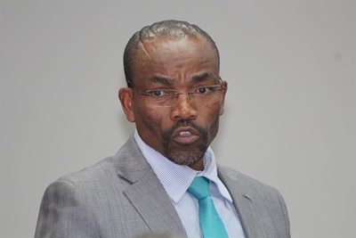 Mayor under fire over 50-year leases for resorts
