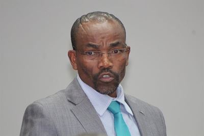 Mayor under fire over 50-year leases for resorts