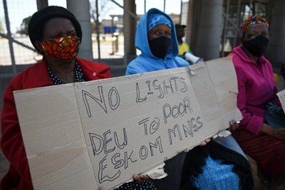 ‘It is going to be difficult’ – Finance minister on overcoming load shedding