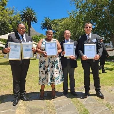 Hoërskole in Oudtshoorn ontvang WKOD-toekennings